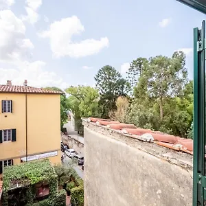 Lh - The Rose Apartment - Tower View